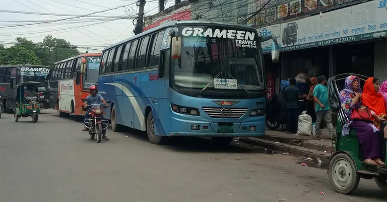 রাজশাহীর সব রুটে বাস চলাচল শুরু হয়েছে